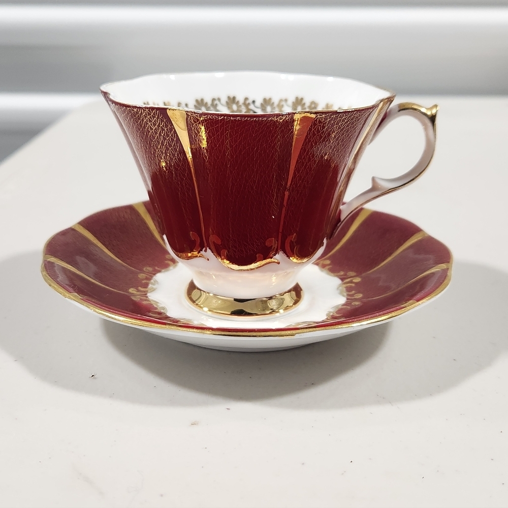 Queen Anne, Gold-Trimmed Burgundy Bone China Teacup & Saucer